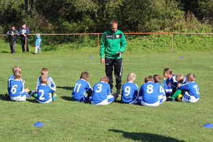 kaiyun官方入口登录-国足比赛失误前战术布置追踪分析，国足总结失败 低估对手